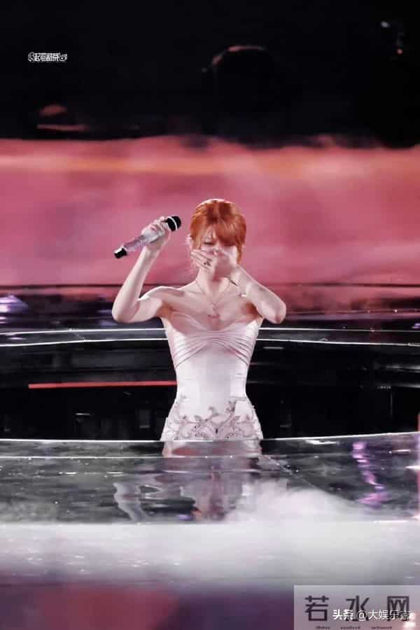 正式解约！赵露思生日会泪崩坦言再也当不了演员！新经纪人竟是他