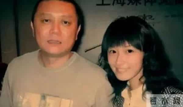 没结婚但有伴侣，定居美国6年的徐静蕾，51岁生活低调吃成胖美人