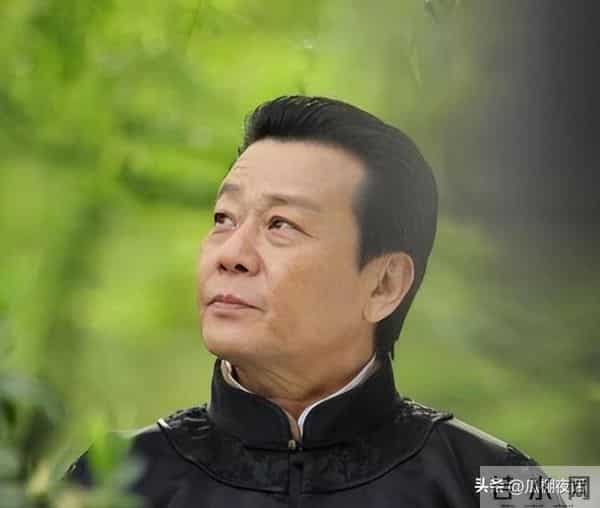 一妻一妾楼上楼下住，鸡飞狗跳生活30年，68岁的寇世勋实在辛苦