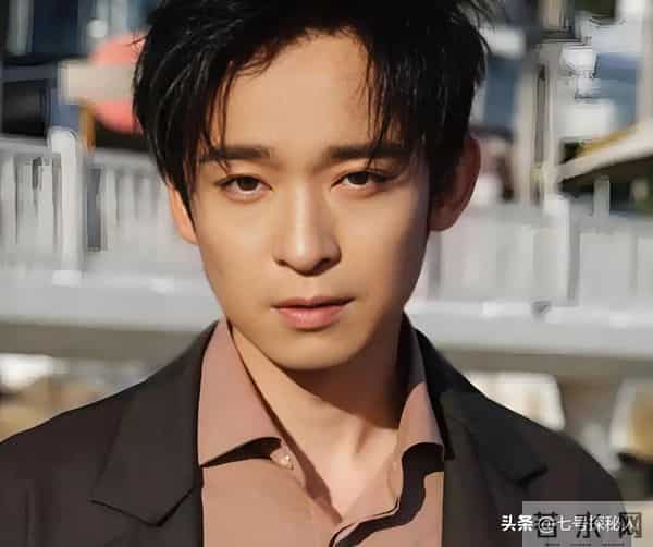 身价过亿坐拥北京一条街？陈道明得叫她姐，儿子是他骄傲也是心病