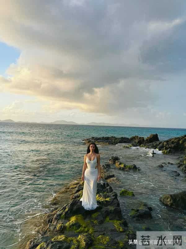 Kim Kardashian 金卡戴珊度假写真，第二波