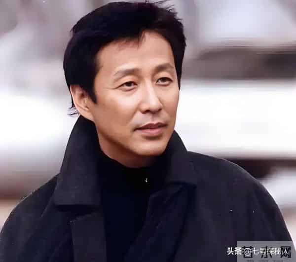 身价过亿坐拥北京一条街？陈道明得叫她姐，儿子是他骄傲也是心病