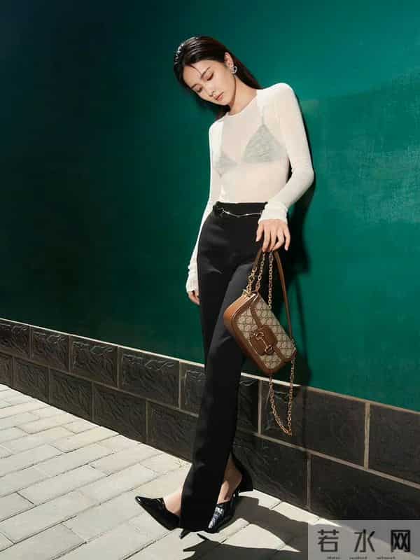 白鹿各色旗袍，凹凸有致