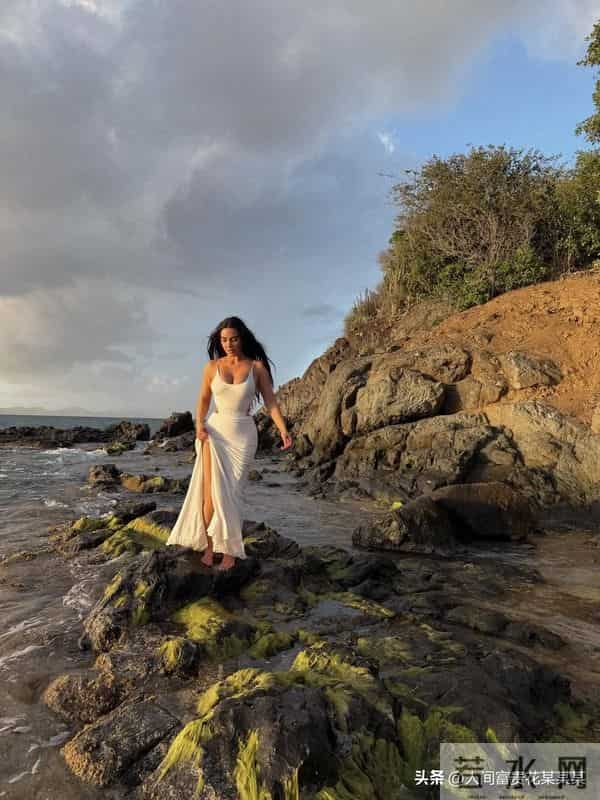 Kim Kardashian 金卡戴珊度假写真，第二波