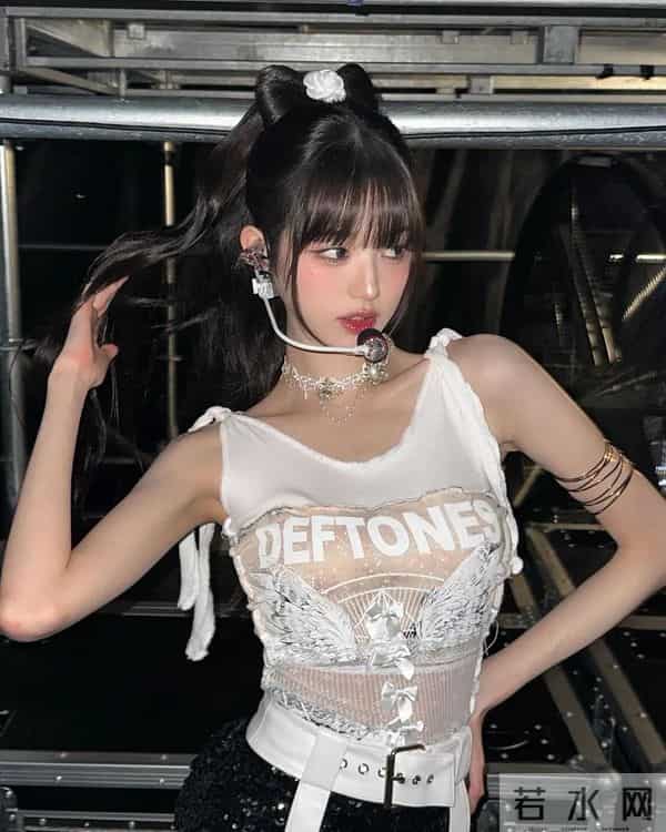 张元英的性感时刻你见过吗？