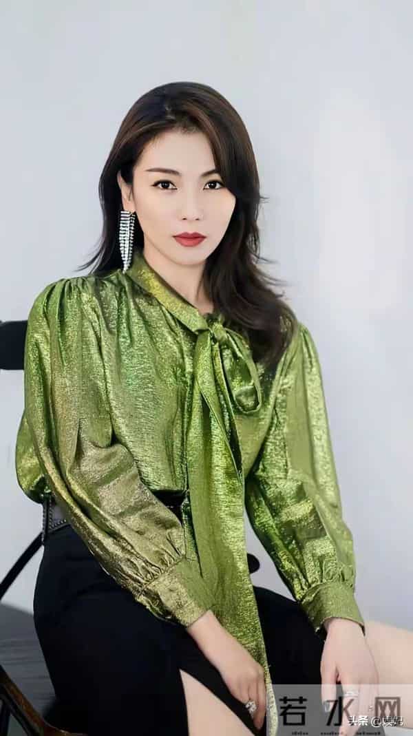 刘涛阿姨私房写真，这魅惑力让人眼前一亮