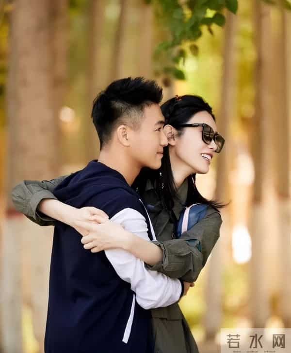 何猷君私生子传闻才完，奚梦瑶再给赌王家族长脸，梁安琪没看走眼