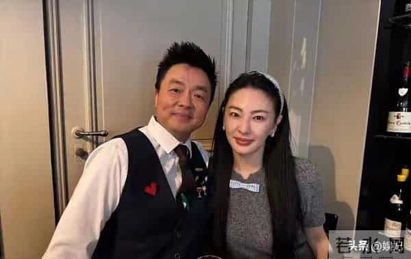 才39岁就这样了？网友：又肿又僵，没了精修，脸垮得太真实。