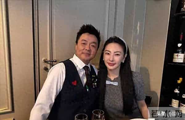 才39岁就这样了？网友：又肿又僵，没了精修，脸垮得太真实。