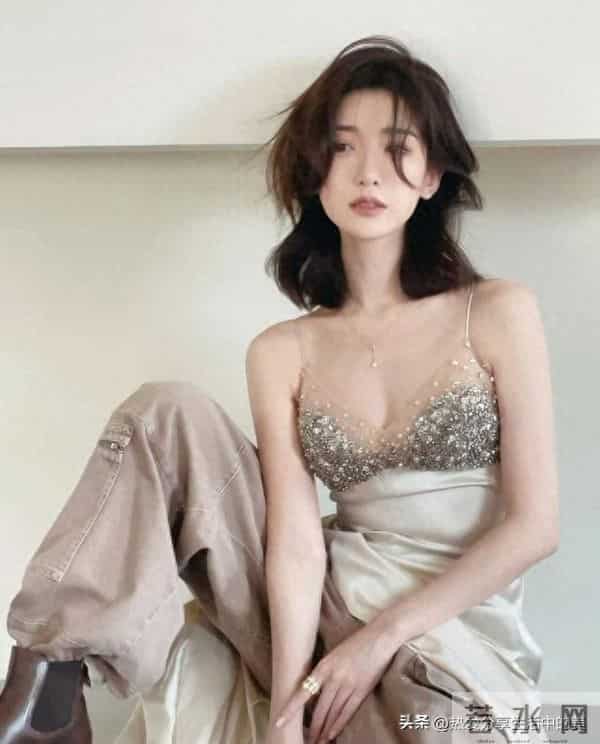 透视吊带｜又纯又欲｜毛晓彤