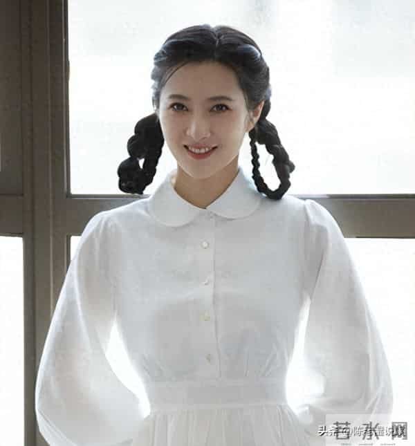 她错过靳东，转身嫁给父亲看中的女婿，如今45岁被婆家宠成公主！