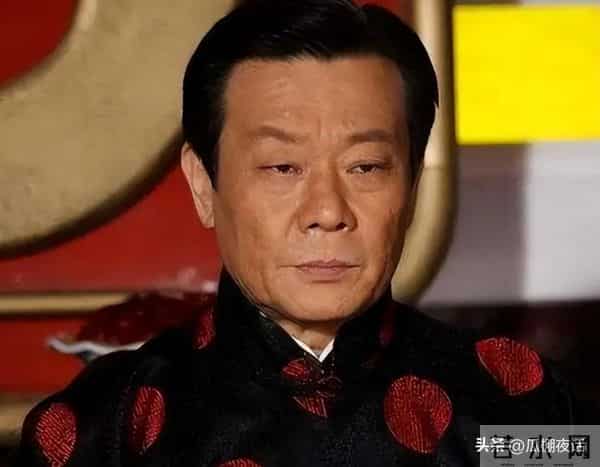 一妻一妾楼上楼下住，鸡飞狗跳生活30年，68岁的寇世勋实在辛苦