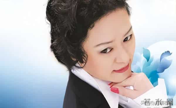 她曾红极一时，打败韦唯毛阿敏，最后却无奈当保姆，如今她怎样了