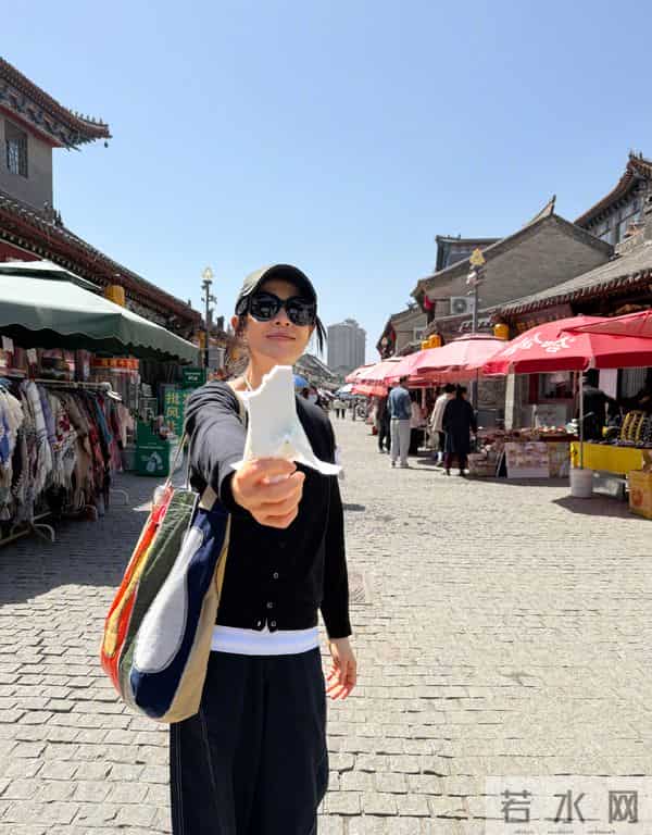 刘若英：真正的文艺女神！56岁依然清澈，气质更胜从前！