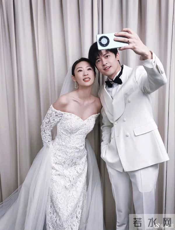 童谣 付辛博合照！两人超有夫妻相呀