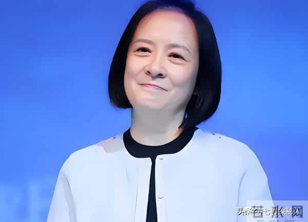 身价过亿坐拥北京一条街？陈道明得叫她姐，儿子是他骄傲也是心病