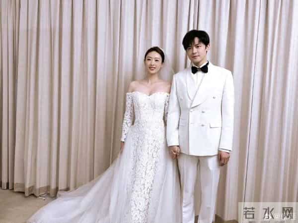 童谣 付辛博合照！两人超有夫妻相呀