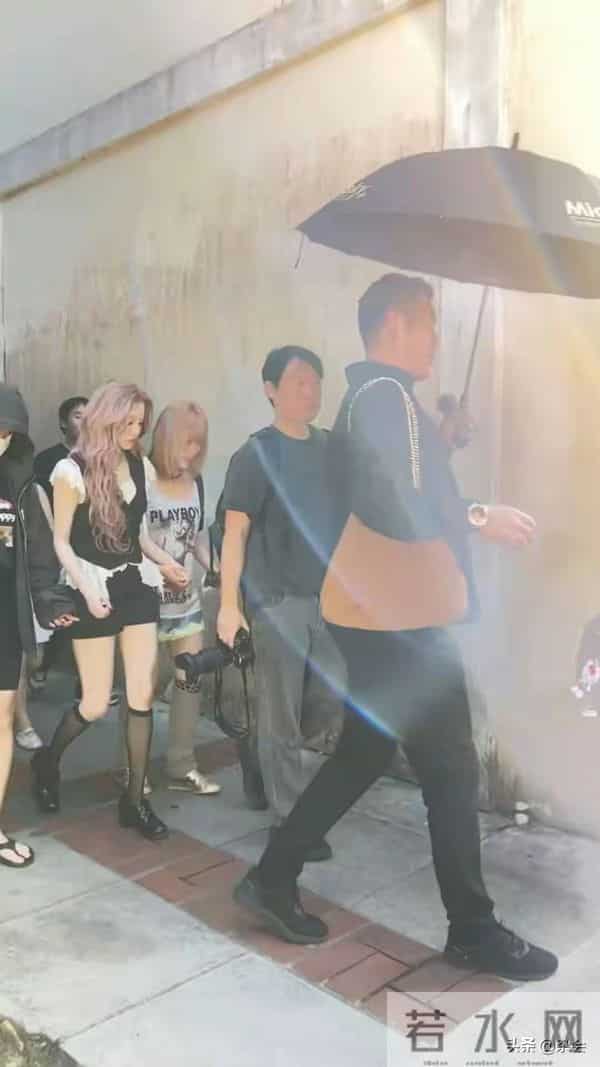 宋雨琦澳门街头被偶遇啦，本人高瘦超漂亮，穿搭时尚活力满格