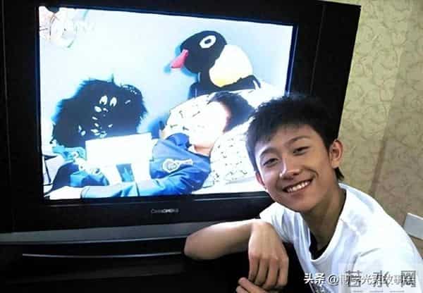 张一山归来，真京圈少爷味儿足。