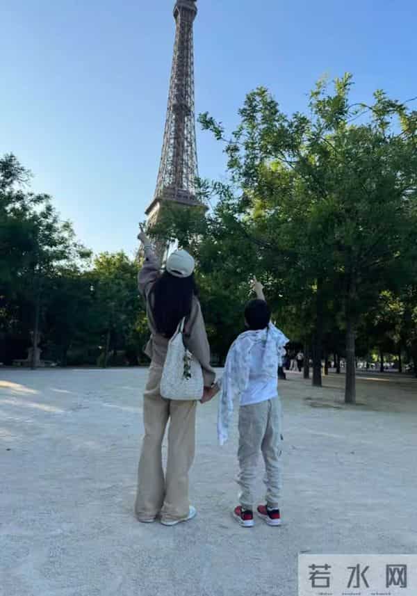 baby送黄晓明家外甥金手镯!小海绵帮忙牵线,表弟媳发文感谢baby