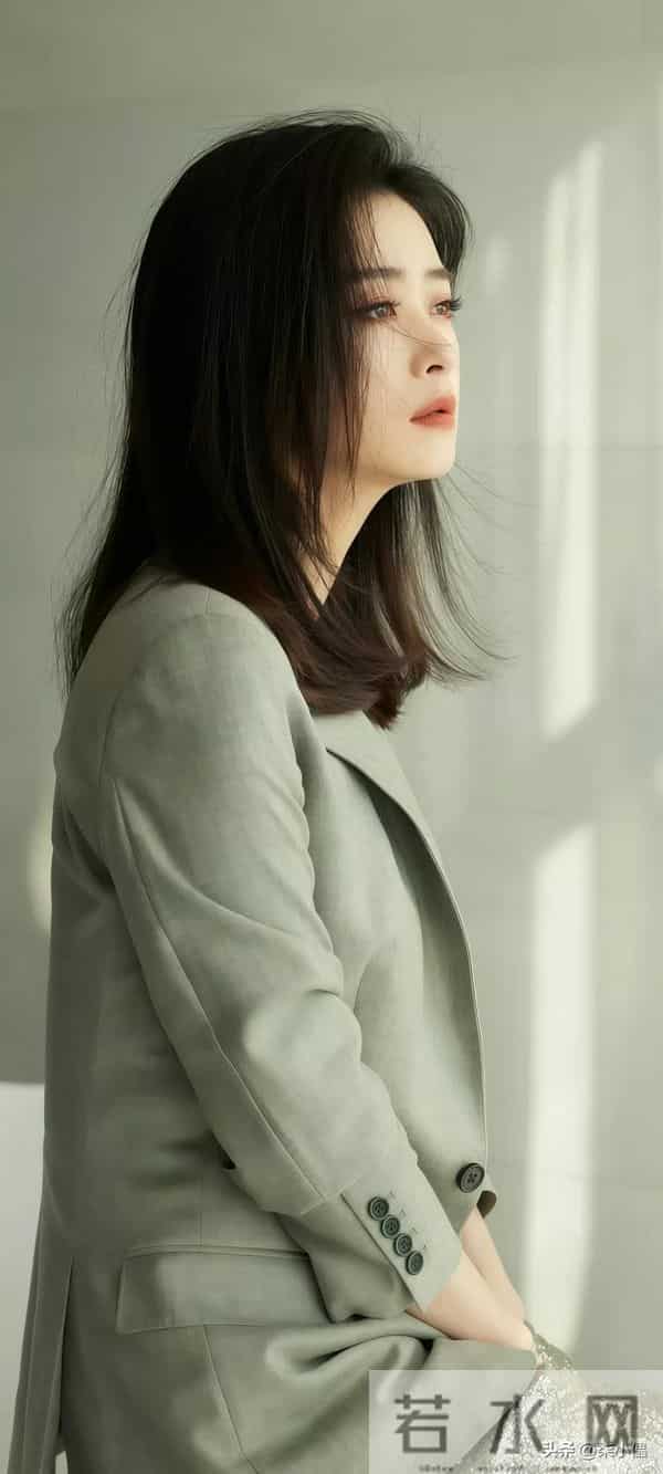 蒋欣|娘娘的颜值还是在线的