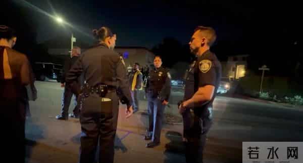 卡戴珊家族“太后”70大寿轰动外网!前首富贝索斯出豪宅帮开派对