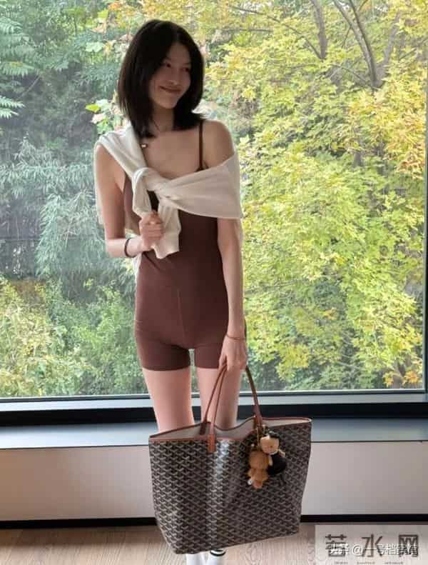 官宣生子不到一个月，何穗首次亮相，陈伟霆才是真正的人生赢家