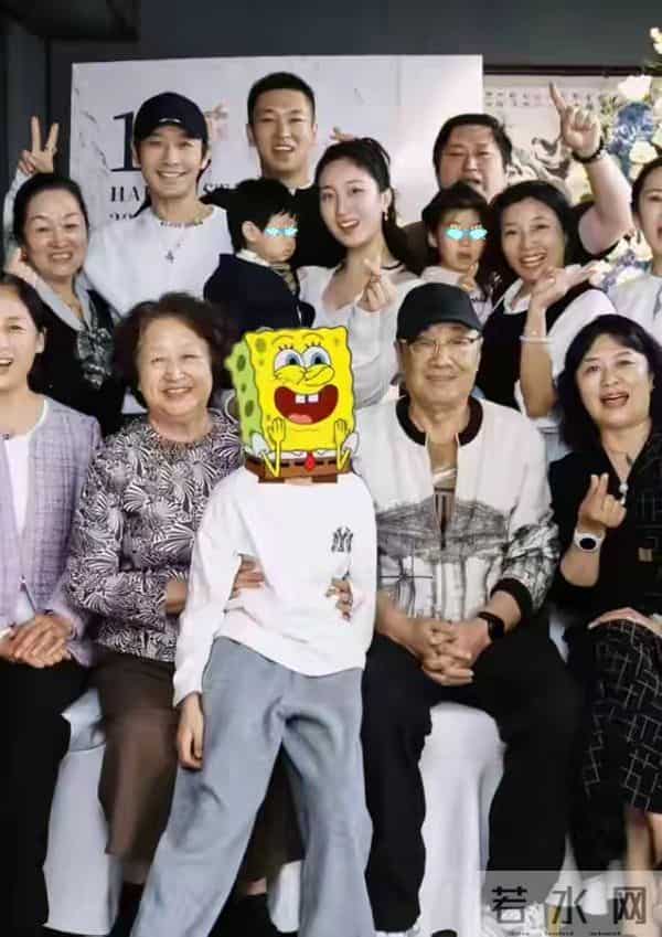 baby送黄晓明家外甥金手镯!小海绵帮忙牵线,表弟媳发文感谢baby