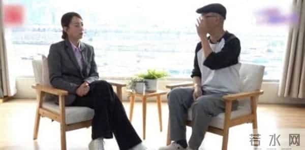 工作长达32年,霍汶希曝英皇艺人不跳槽原因:留人不是靠合同,像“一家人”,公司不靠艺人佣金赚钱;英皇国际此前被曝欠百亿巨债