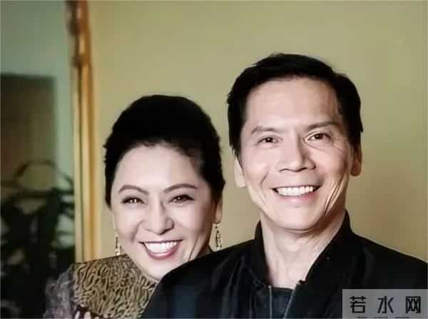 子女敢去美国?向太直接放下狠话:家产全捐,一毛不留!