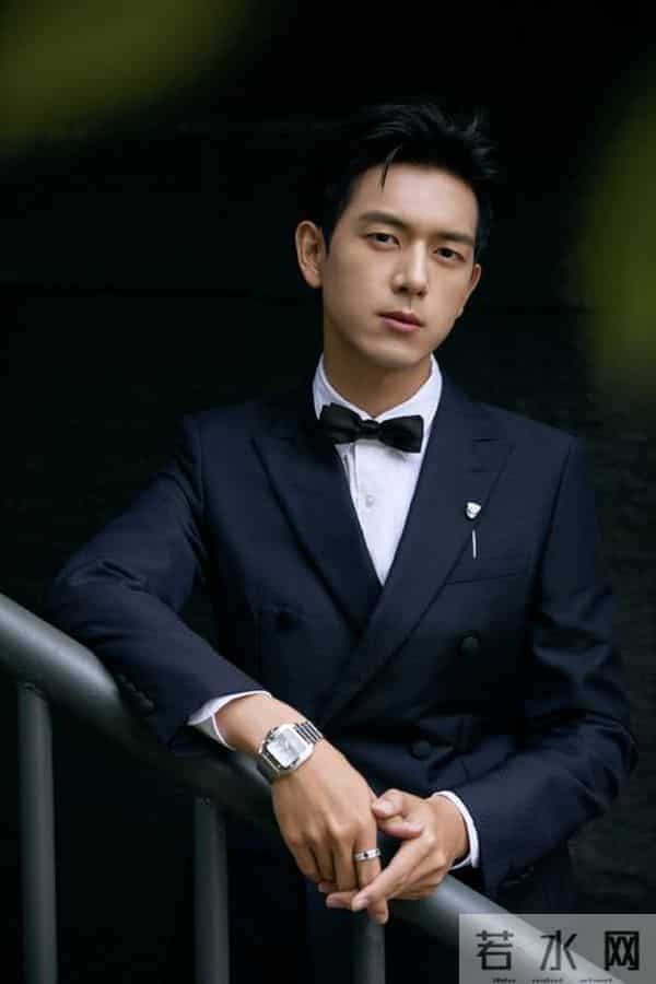 卡地亚这一夜,人情世故、江湖地位,在巩俐身上体现得淋漓尽致