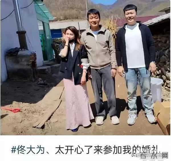 佟大为近况:生活低调,46岁头发稀疏显老气,老婆年轻很会保养