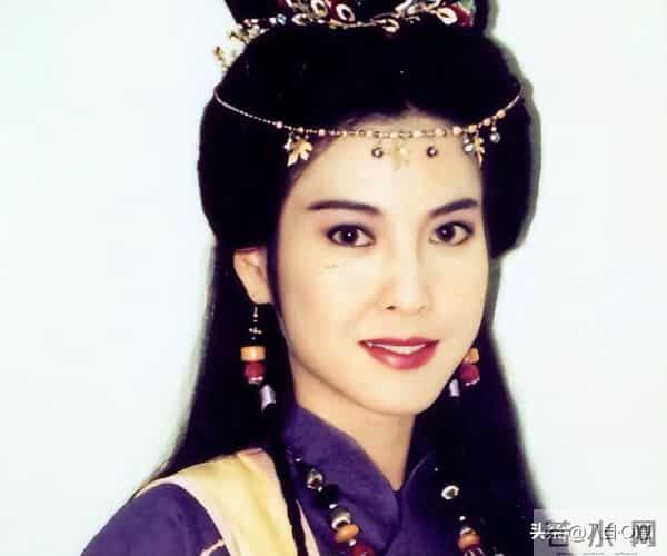 香港回不来，加拿大又待不下去，这一次心高气傲李婉华没有退路