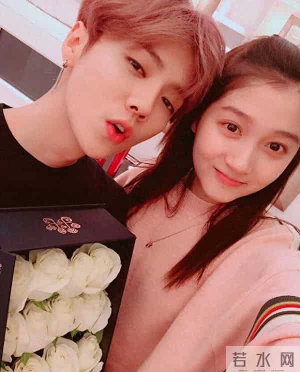 分手传闻12个月后，为陈赫庆生的鹿晗，戳穿了和关晓彤的真实处境