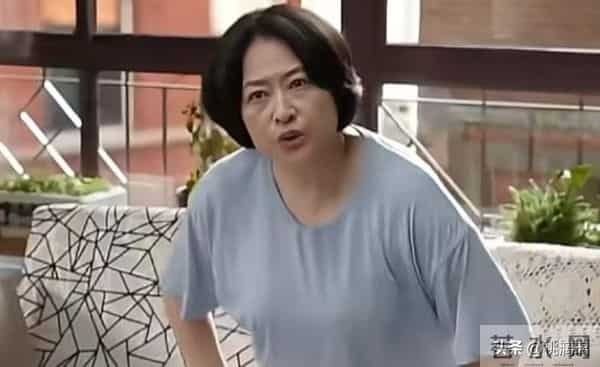 原来他们是夫妻,恩爱四十年零绯闻,如今靠《四喜》又火了