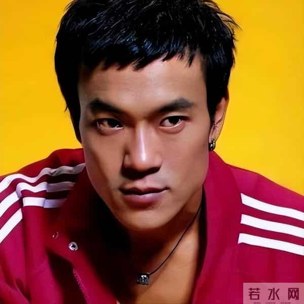 “最牛星二代”廖凡，出道25年从不拼爹，妻子是周星驰的黄金搭档