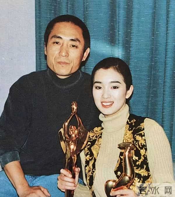 卡地亚这一夜,人情世故、江湖地位,在巩俐身上体现得淋漓尽致