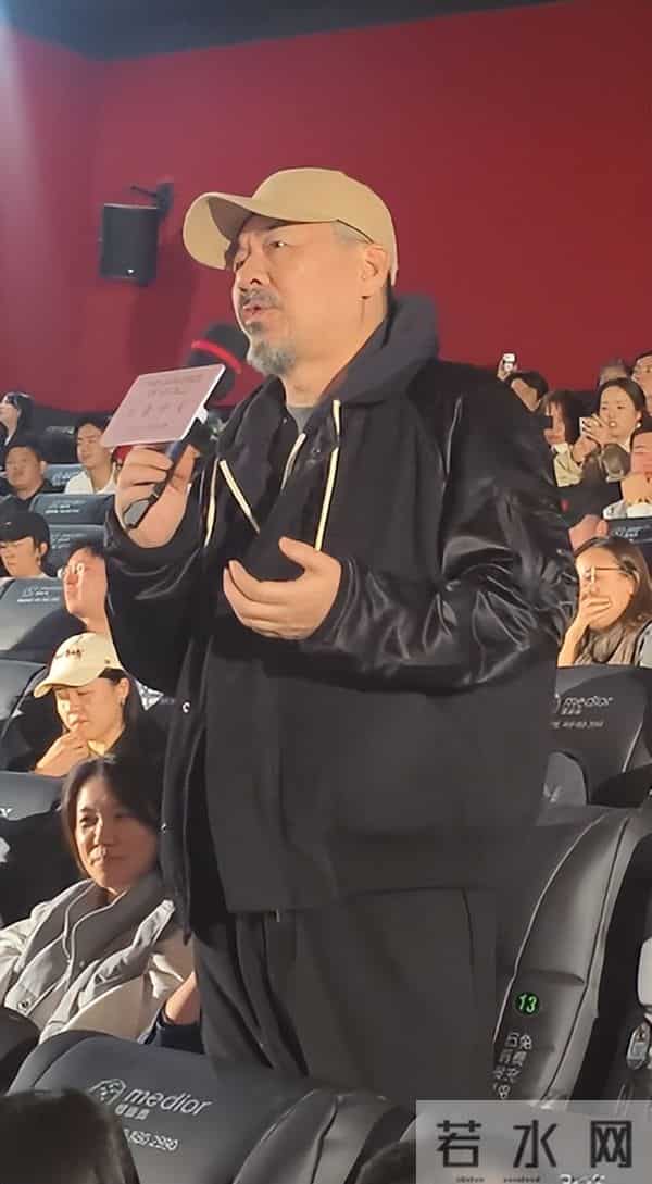 官媒锐评辛芷蕾郝蕾风波，言辞犀利没有维护，陈道明真没说错