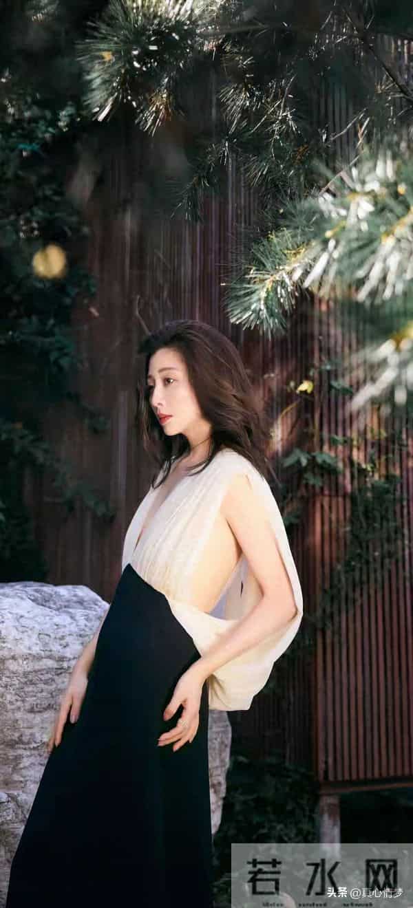 殷桃:写真欣赏。