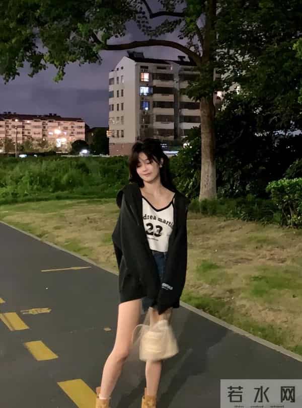 朱媛媛教训在前，33岁迪丽热巴病情恶化，知情人曝内幕