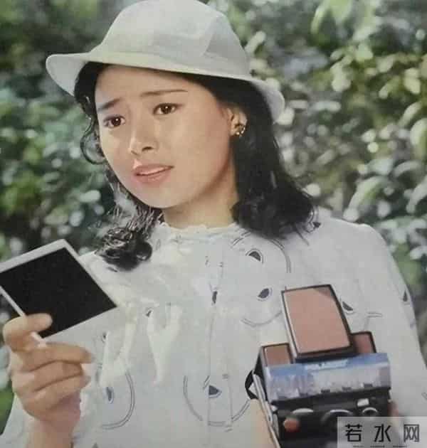 与前夫张建亚分开后,68岁张瑜无儿无女,晚年孤苦无依让人泪目