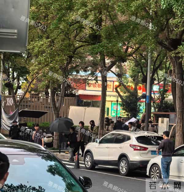 巡塘古镇偶遇孙俪，园林场景一秒梦回甄嬛时期的她，本人好有气质