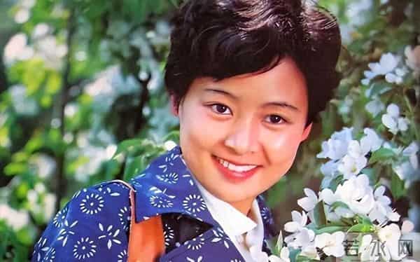 与前夫张建亚分开后，68岁张瑜无儿无女，晚年孤苦无依让人泪目