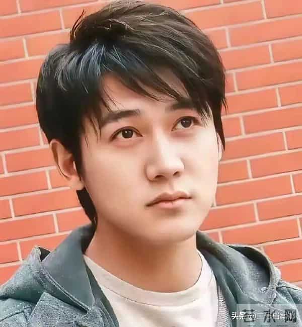 长得玉树临风可是情史干净,不沾花惹草的男星,我只服这5位