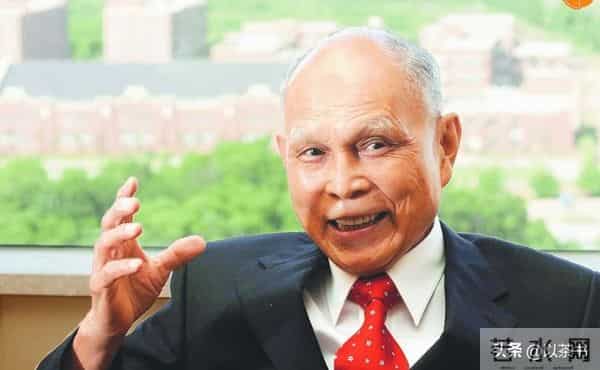 霍家人全运会为郭晶晶喝彩，霍启山与叔叔坐一起，为何不见霍启刚