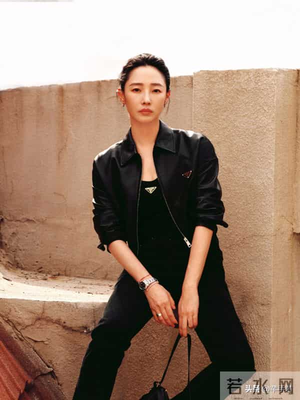 白百何放出的所谓证据,不仅没能实锤剧方,反而展现了自己的傲慢