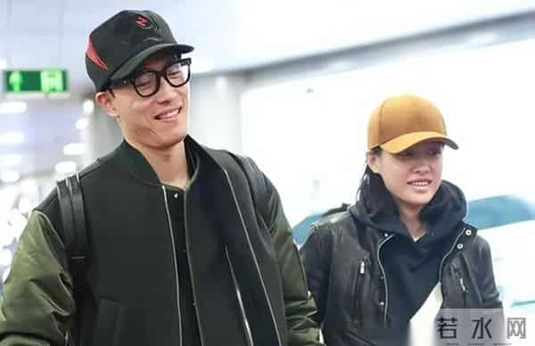 42岁刘翔现状曝光,常年海外度假,凭终身协议吸金,远离黑粉!