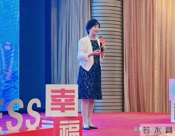 这真的是《非诚勿扰》的黄菡吗，7年后现身，容貌苍老已经认不出