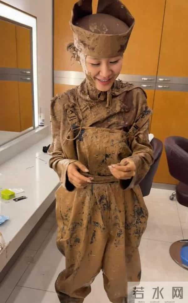 只手遮天？继王家卫录音曝光后，狂妄自大的秦雯终究为错误买单