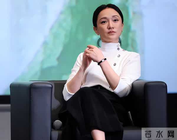 钱再多有什么用?50岁周迅的现状,给所有中年女性提了个醒